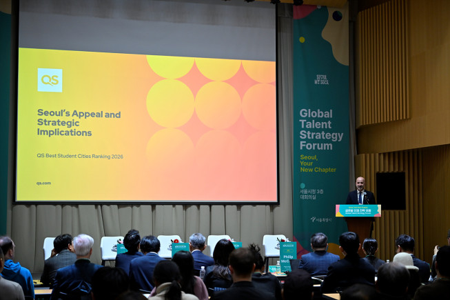 ▲제룬 프린센 QS 아태지역 전무가 10일 서울시청에서 열린 '글로벌 인재 전략 포럼'에서 발표를 하고 있다.  (사진제공=서울시)