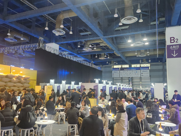 ▲국내 최대 글로벌 스타트업 페스티벌인 '컴업 2025'가 10일 막을 열었다. 이번 행사는 오는 12일까지 3일간 열린다.  (김동효 sorahosi@.)