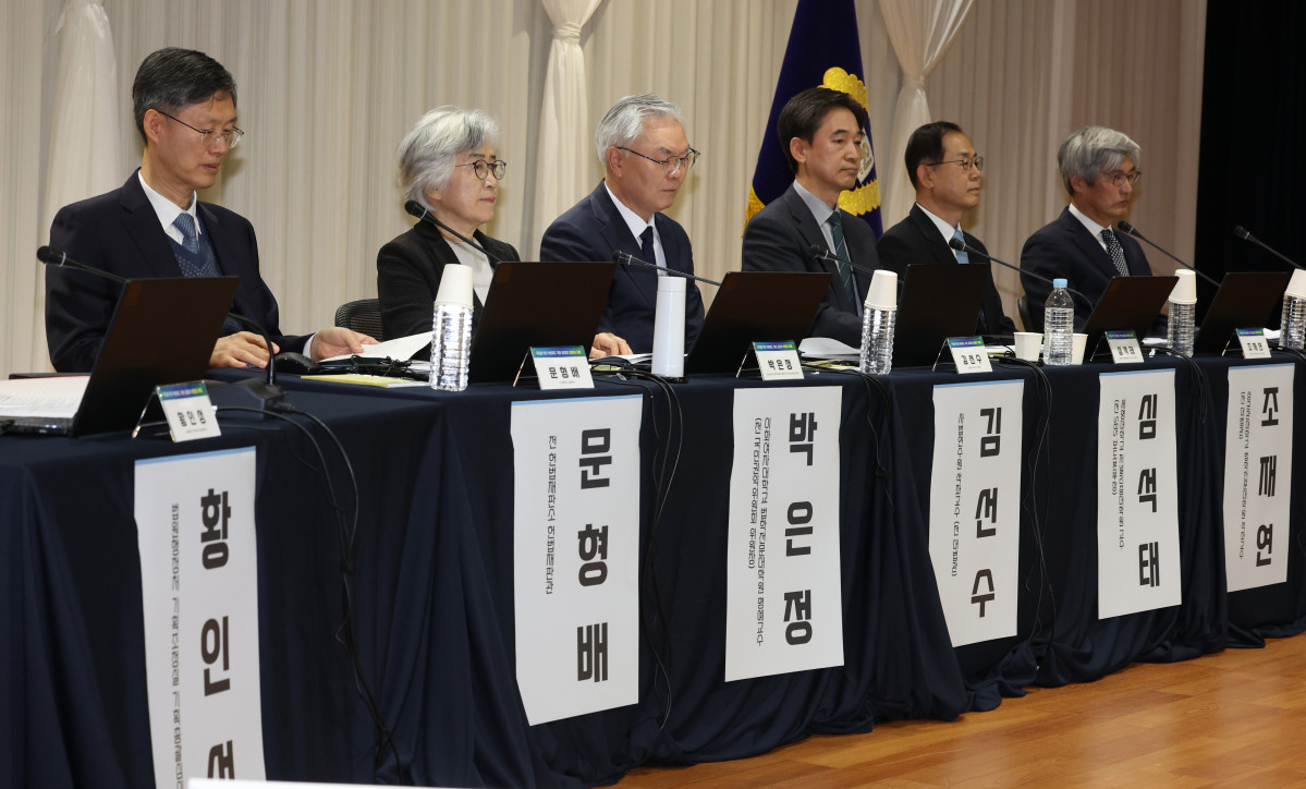 ▲ 11일 오전 서울 서초구 서울법원종합청사 청심홀에서 국민을 위한 사법제도 개편 공청회:방향과 과제 3일차 종합토론 '대한민국 사법부가 나아갈 길'이 진행되고 있다. (뉴시스)