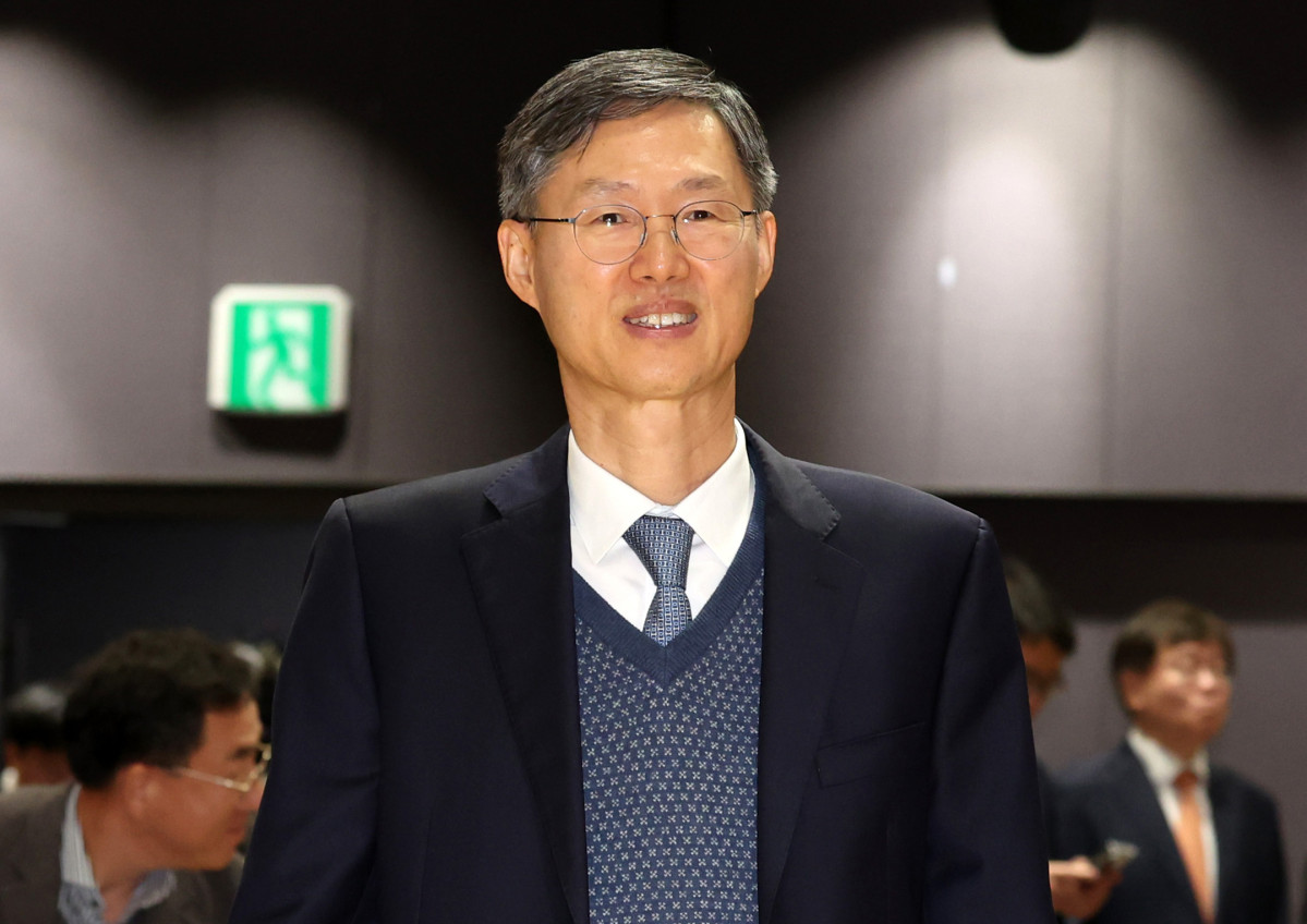 ▲ 문형배 전 헌법재판관이 11일 오전 서울 서초구 서울법원종합청사 청심홀에서 열린 국민을 위한 사법제도 개편 공청회 : 방향과 과제 3일차 종합토론 '대한민국 사법부가 나아갈 길에 참석하고 있다. (뉴시스)