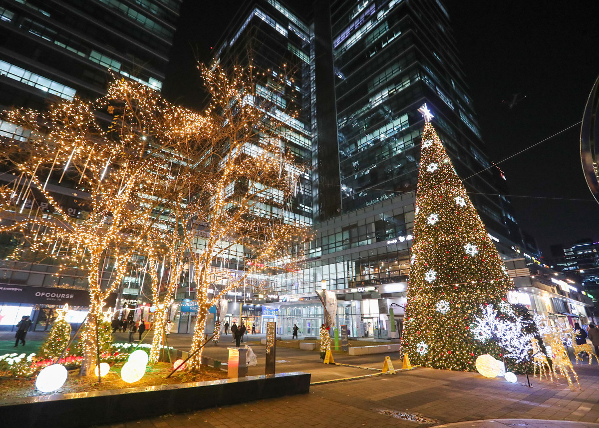 ▲금천구, 크리스마스 빌리지 점등식 개최 사진 (금천구청)