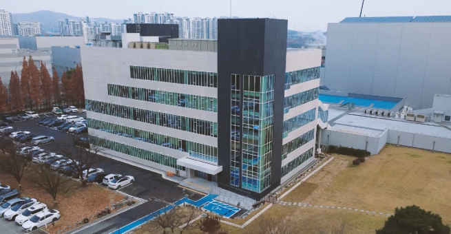 ▲동아제약 천안공장 품질혁신센터 (사진제공=동아제약)