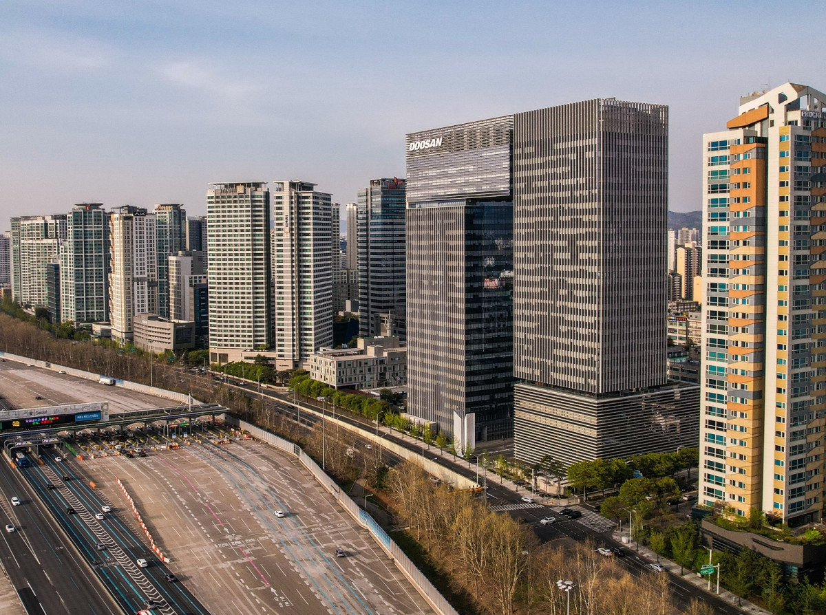 ▲분당두산타워 전경. 사진=코람코자산운용