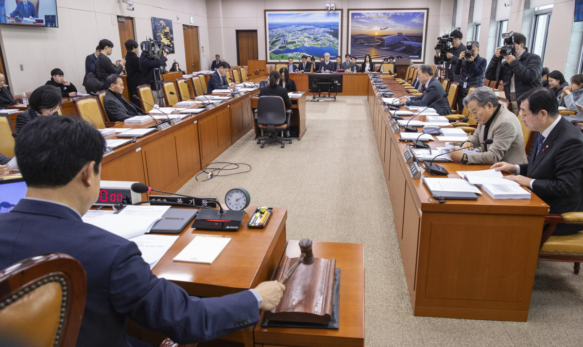 ▲15일 국회 국토교통위원회 교통법안심사소위원회에서 개인형 이동 수단의 안전 및 이용 활성화에 관한 법률안 공청회가 열리고 있다. (연합뉴스)