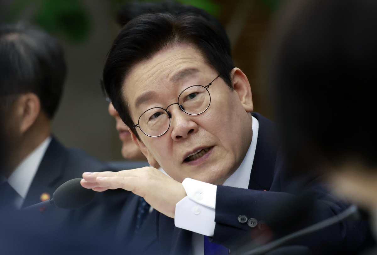 ▲이재명 대통령이 16일 세종시 정부세종청사에서 열린 국무회의에서 발언하고 있다. 2025.12.16. (뉴시스)