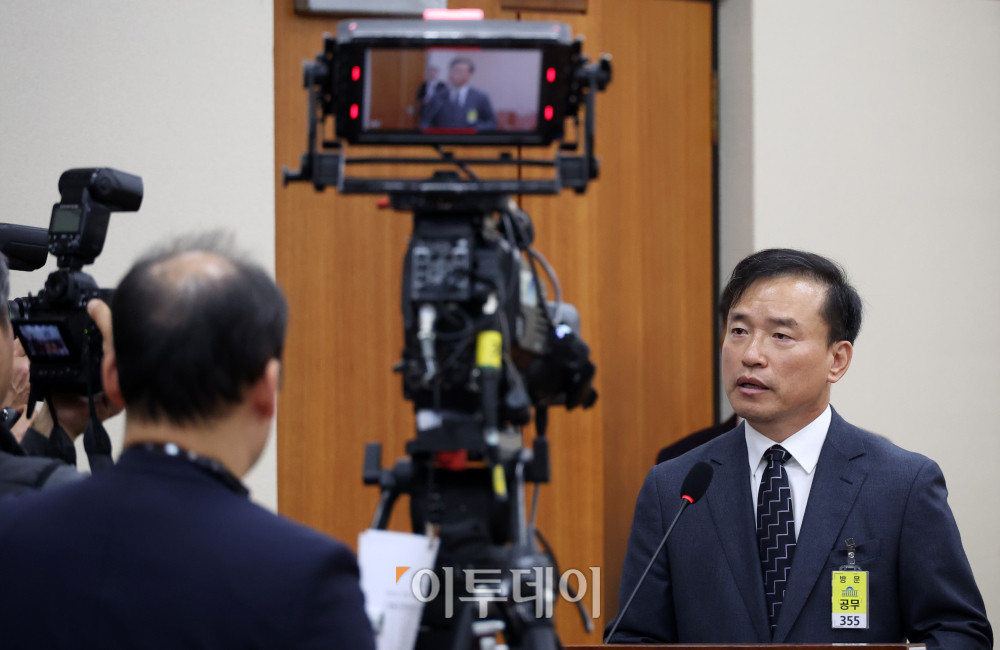 ▲김종철 방송미디어통신위원회 위원장 후보자가 16일 서울 여의도 국회 과학기술정보방송통신위원회 인사청문회에서 인사말을 하고 있다. 고이란 기자 photoeran@