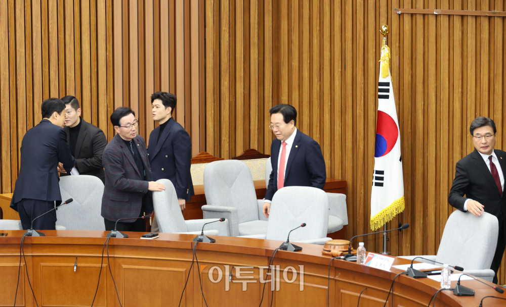 ▲국민의힘 초선의원들이 16일 서울 여의도 국회에서 차기 대표 선출을 위한 모임을 갖고 있다. 고이란 기자 photoeran@