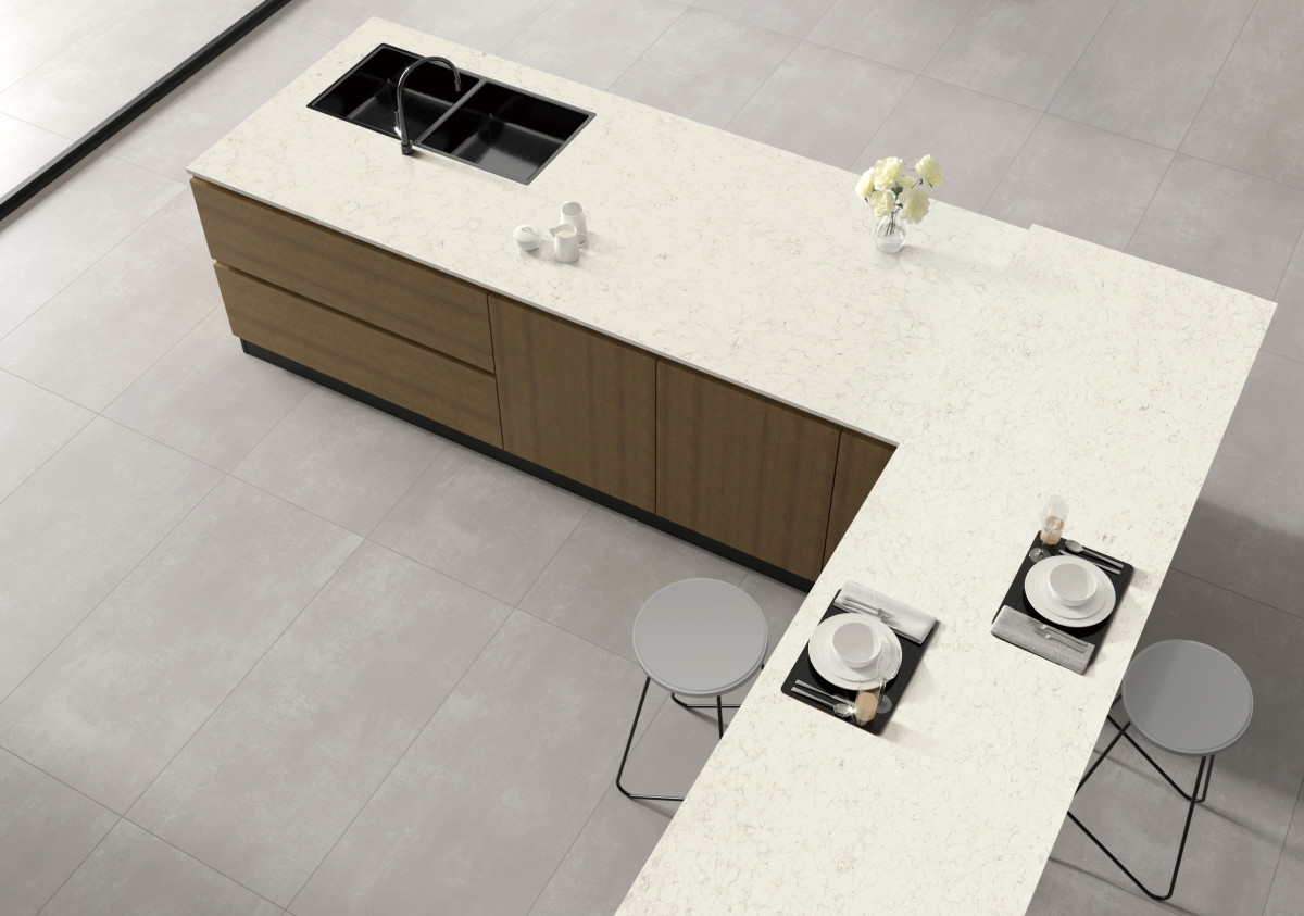 ▲KCC글라스 홈씨씨 '센스톤 쿼츠' 슈페리어 시리즈 루나. (사진제공=KCC글라스)