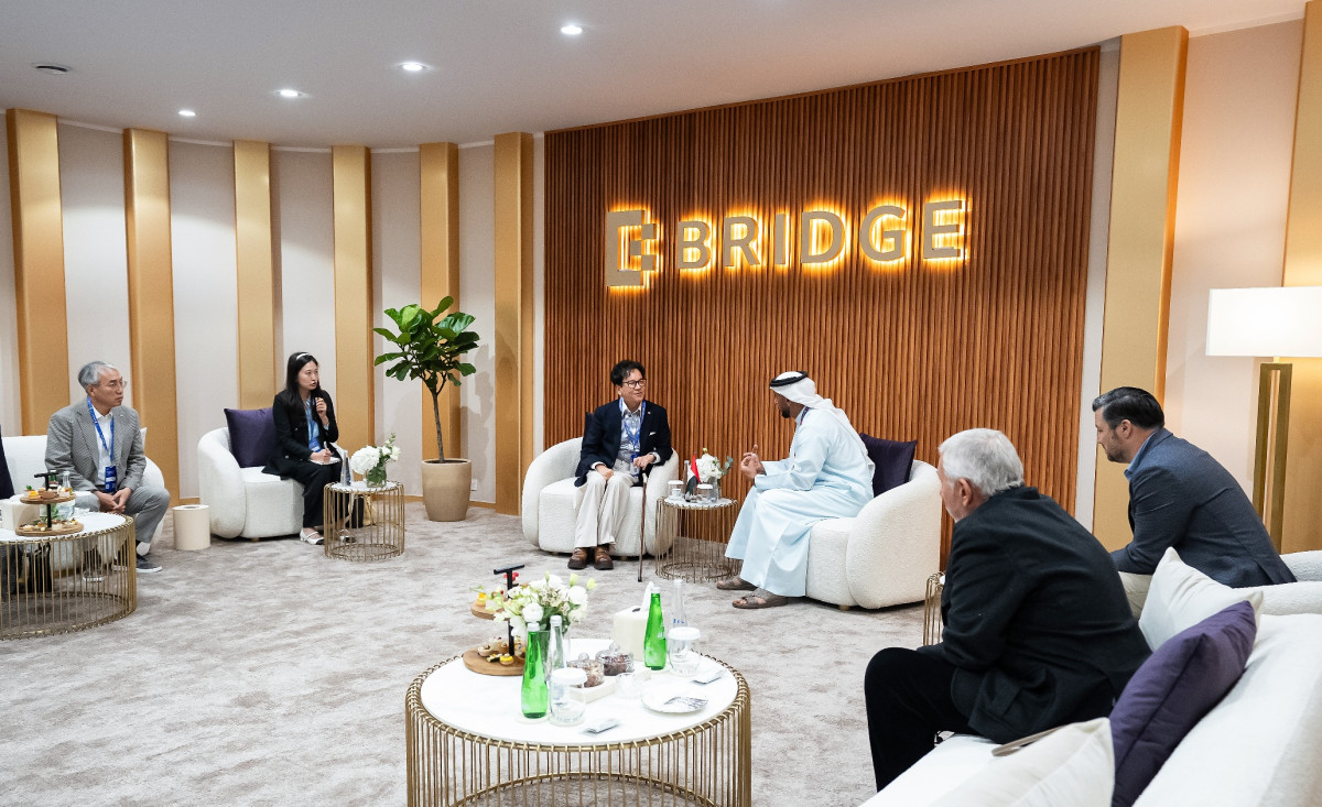 ▲이재현 CJ그룹 회장과 주요 경영진들이 압둘라 알 하마드 UAE 국립 미디어 오피스 의장과 만나 사업 전략을 논의했다. (사진제공=CJ그룹)