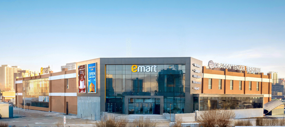 ▲몽골 6호점 '이마트 텡게르점' 외관. (사진제공=이마트)