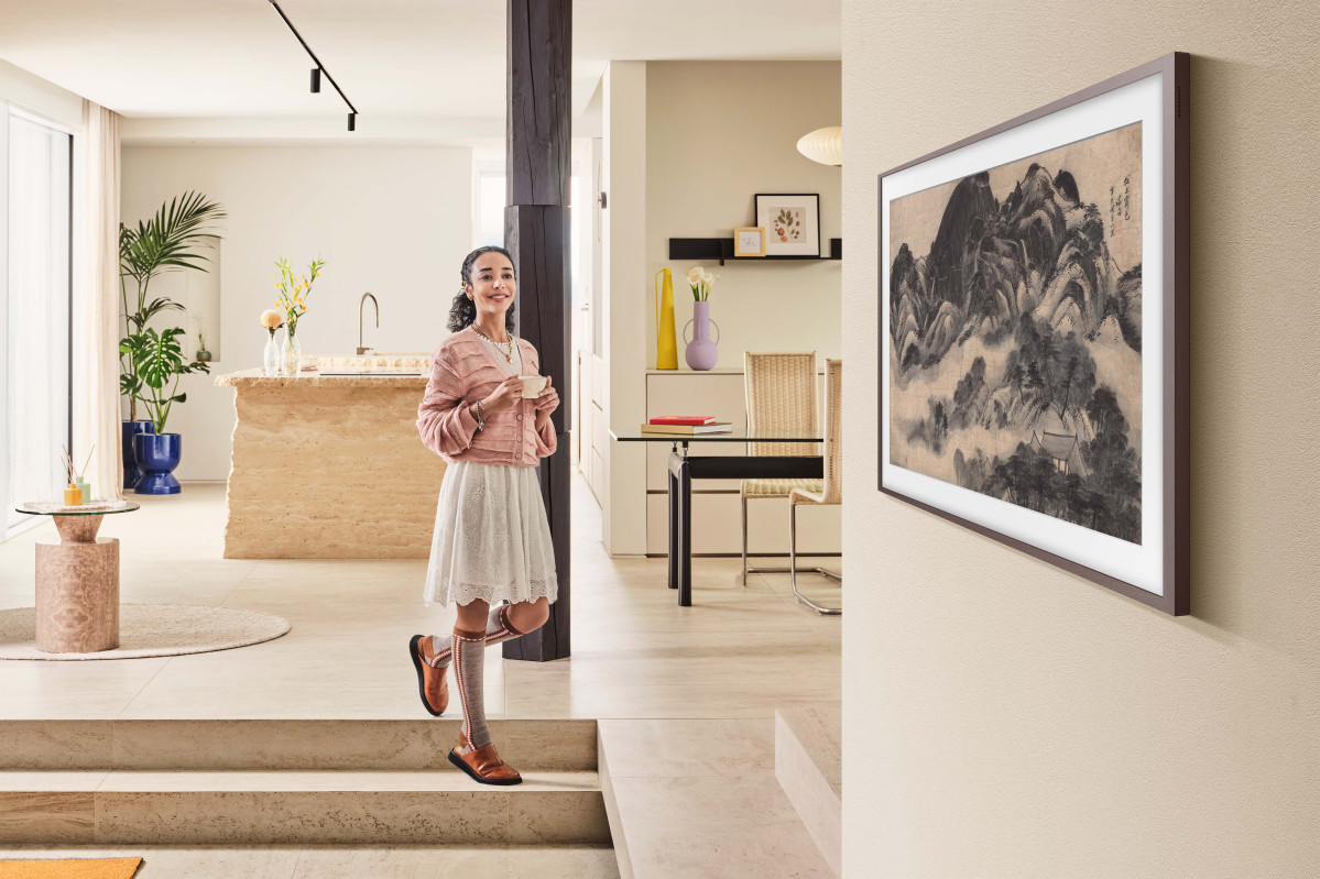 ▲삼성전자 삼성 아트 스토어를 통해 이건희 컬렉션의 인왕제색도를 감상할 수 있다. (자료제공=삼성전자)