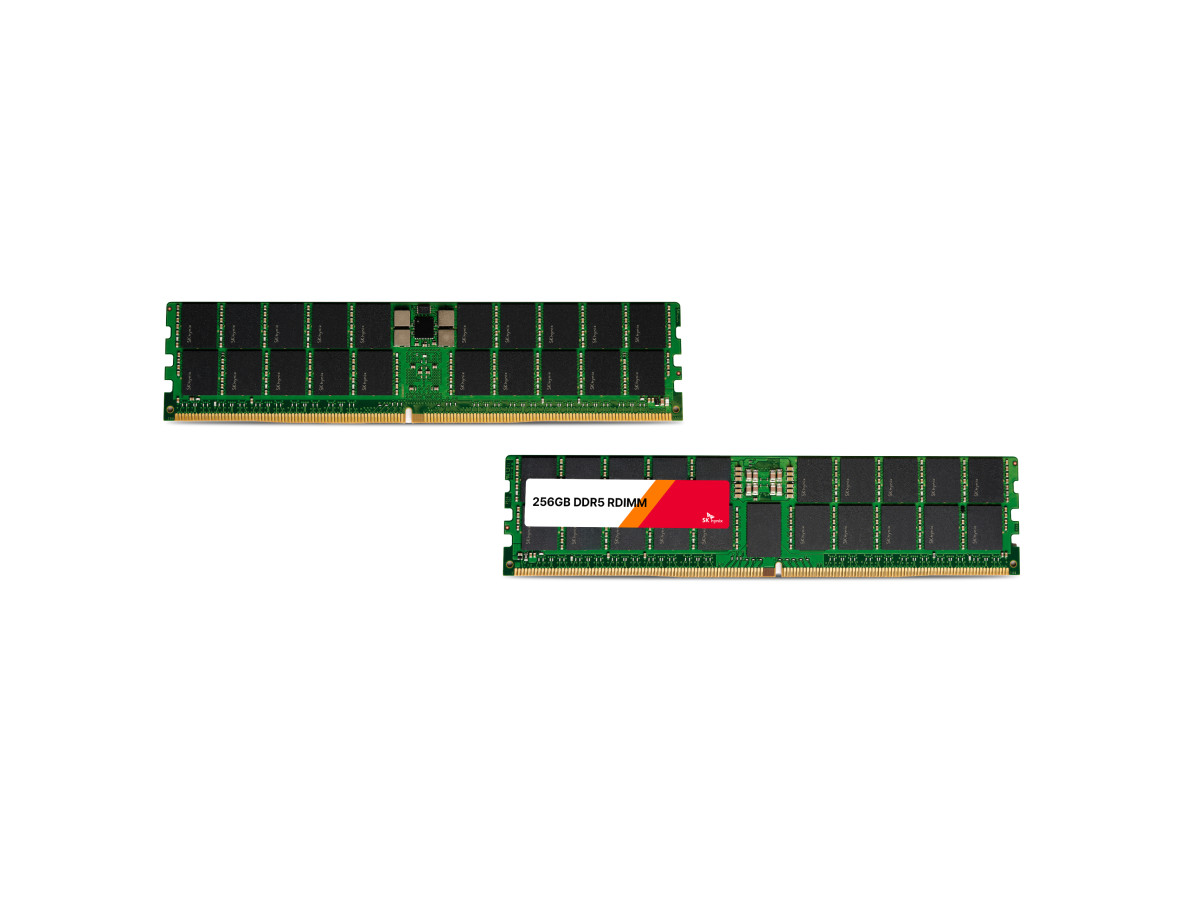 ▲SK하이닉스 1b 32Gb 기반 256GB DDR5 RDIMM (사진제공-SK하이닉스)