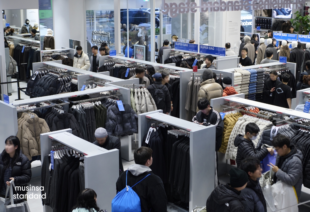 ▲무신사 스탠다드 홍대 플래그십 스토어. (사진제공=무신사)