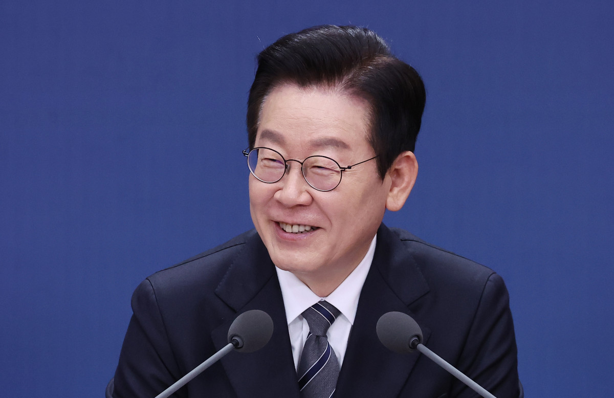 ▲이재명 대통령이 19일 정부서울청사 별관에서 열린 외교부(재외동포청)·통일부 업무보고에서 발언하고 있다. (연합뉴스)