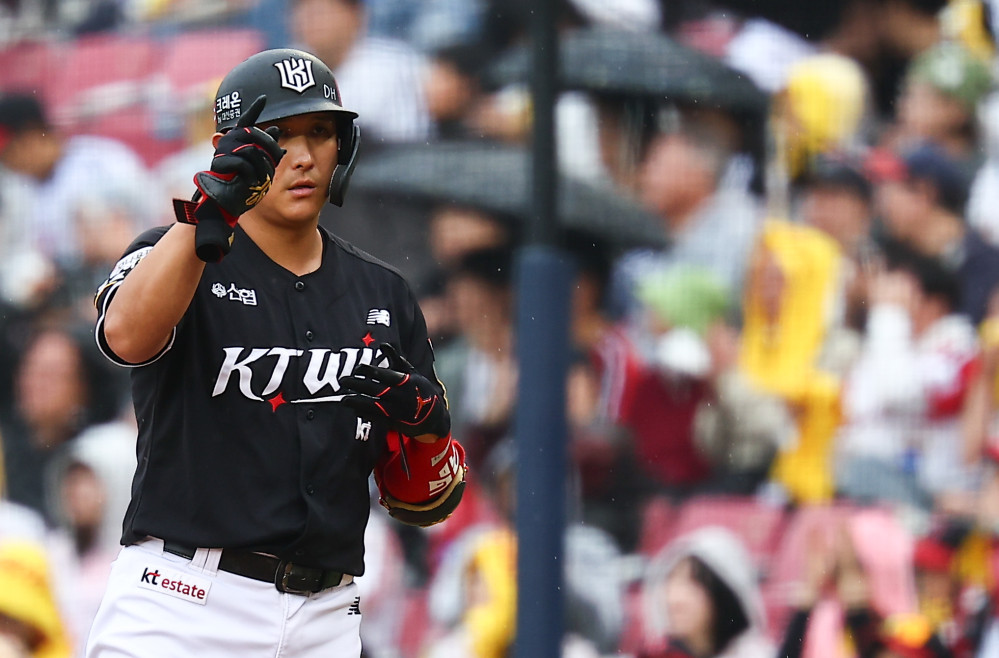 ▲kt 황재균 전격 은퇴 결정…은퇴식은 내년 (뉴시스)