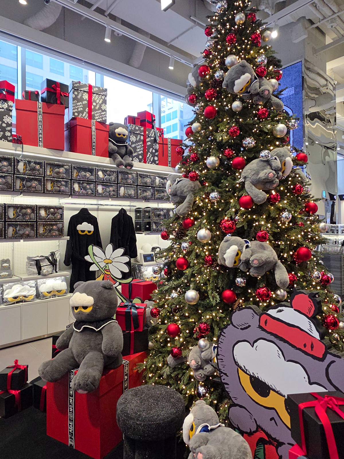 ▲19일 서울 마포구 케이팝 스퀘어 홍대점에서 '조앤프렌즈' 두 번째 팝업이 열렸다. (장유진 기자 @yxxj)