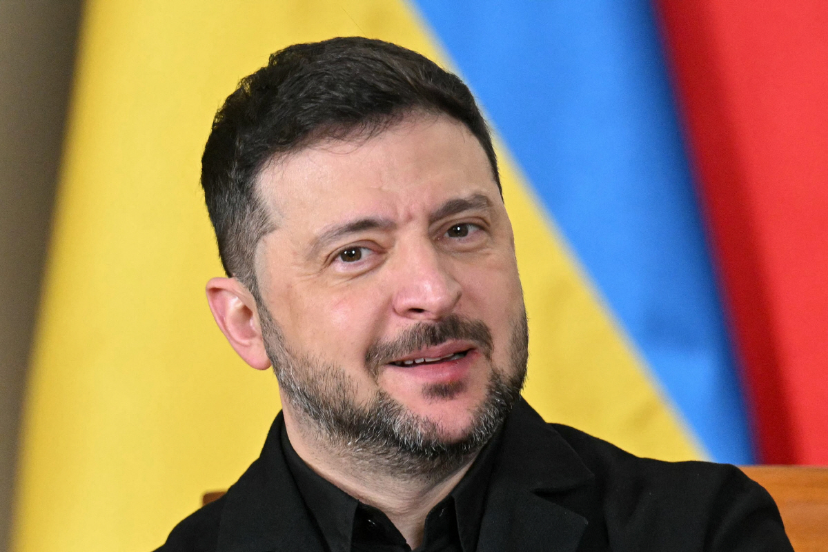 ▲볼로디미르 젤렌스키 우크라이나 대통령이 19일(현지시간) 폴란드 총리와 회담하고 있다. 바르샤바/AFP연합뉴스