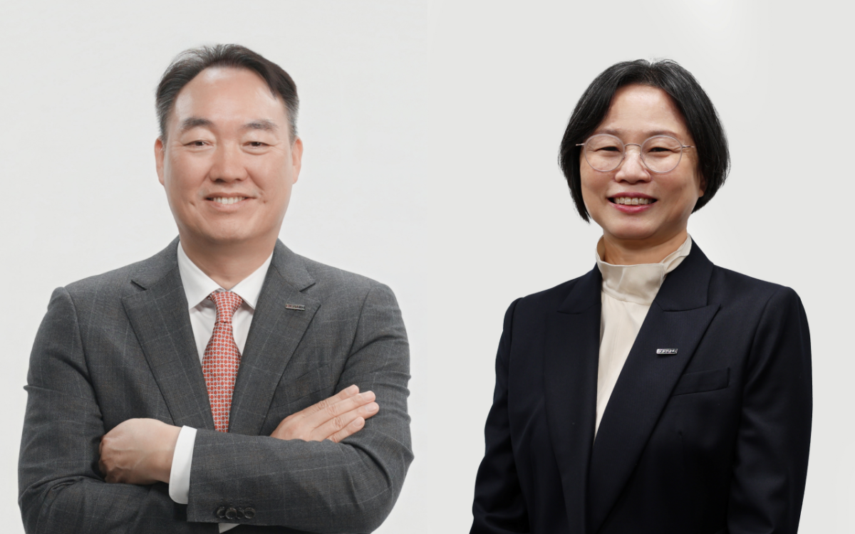 ▲정욱제 영업부문장(왼쪽)과 박경숙 생산품질부문장. (사진제공=보령)