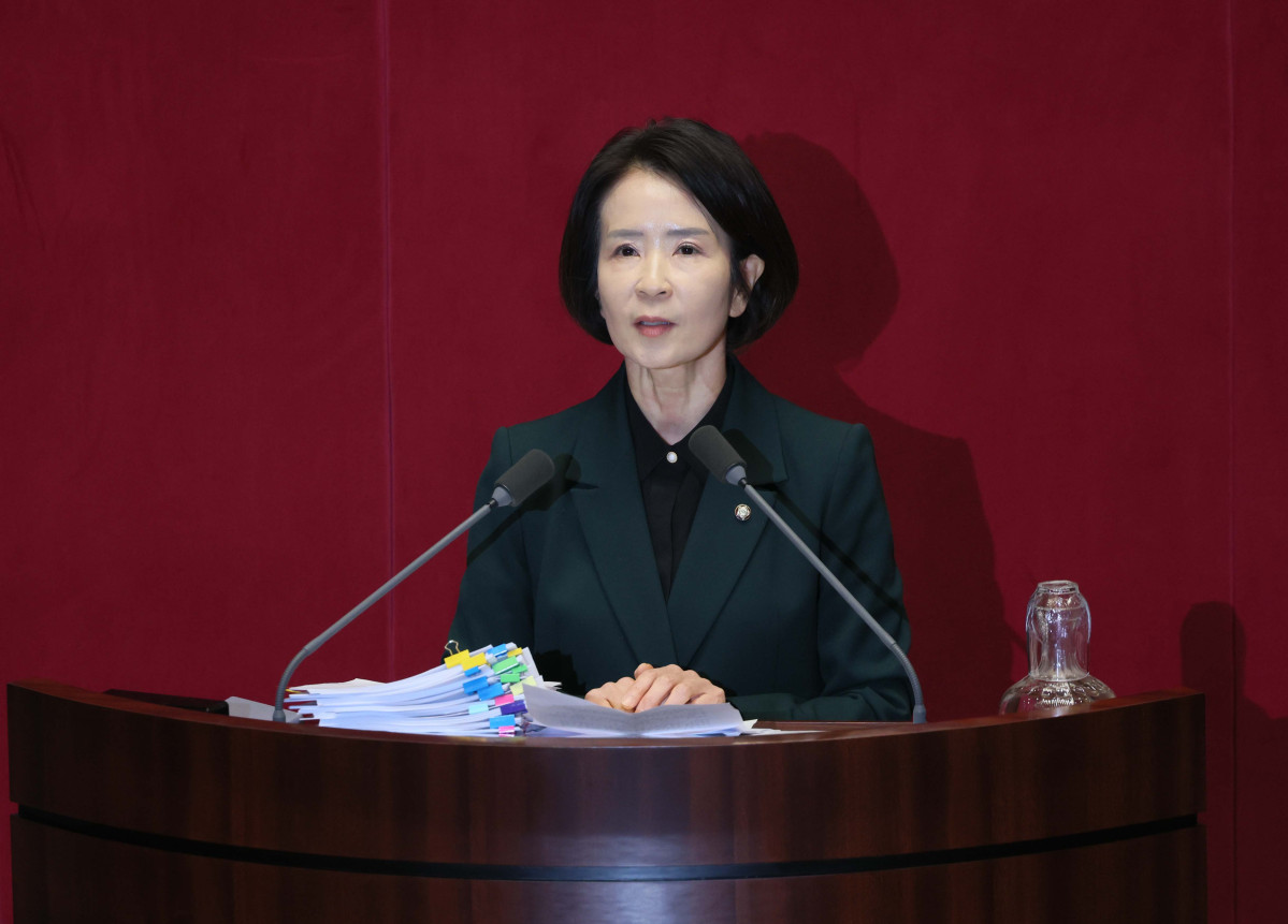 ▲최수진 국민의힘 의원이 23일 서울 여의도 국회에서 열린 본회의에서 정보통신망 이용촉진 및 정보보호 등에 관한 법률 일부개정법률안(대안)에 대한 무제한토론을 하고 있다. 신태현 기자 holjjak@