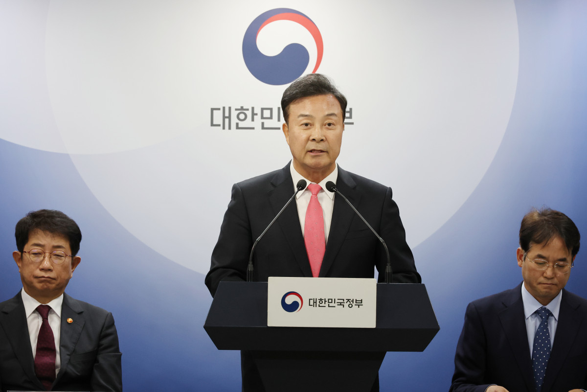 ▲김성제 의왕시장이 지난해 11월 5일 오전 서울 종로구 정부서울청사에서 고양시 신규 공공택지 추진 계획에 대한 브리핑을 하고 있다. (뉴시스)