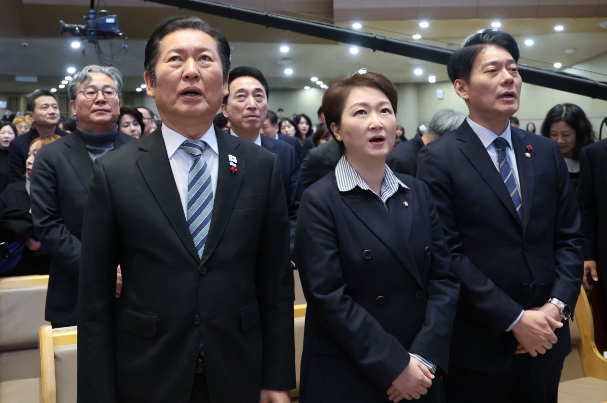 ▲정청래 더불어민주당 대표가 25일 경기도 용인시 수지구 새에덴교회에서 열린 성탄예배에 참석해 있다. (연합뉴스)