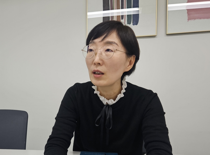 ▲허윤경 한국건설산업연구원 연구위원이 본지와 인터뷰하고 있다. (김지영 기자 kjy42)