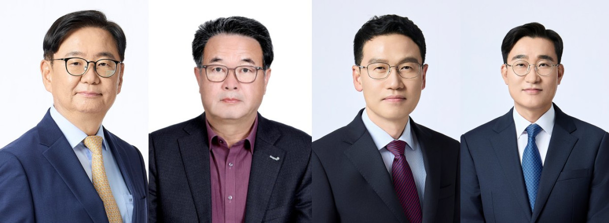 ▲조성진(왼쪽부터) 동원건설산업 사장, 노경탁 동원팜스 대표이사 사장, 김세훈 동원산업 지주부문 대표이사 부사장, 이영상 동원홈푸드 축육부문 대표이사 부사장. (사진제공=동원그룹)