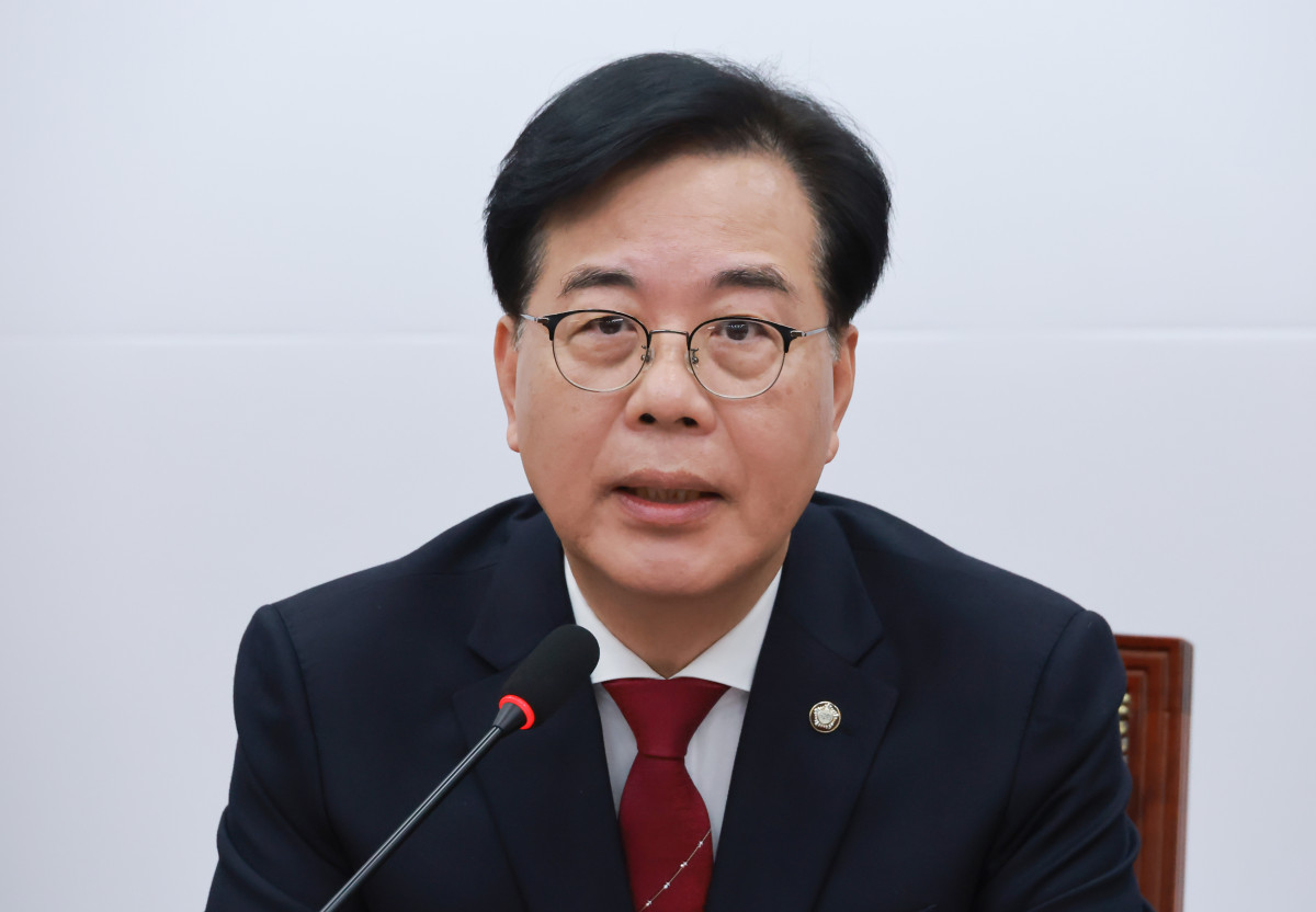 ▲국민의힘 송언석 원내대표가 30일 국회에서 열린 원내대책회의에 참석해 발언하고 있다. 2025.12.30 (연합뉴스)