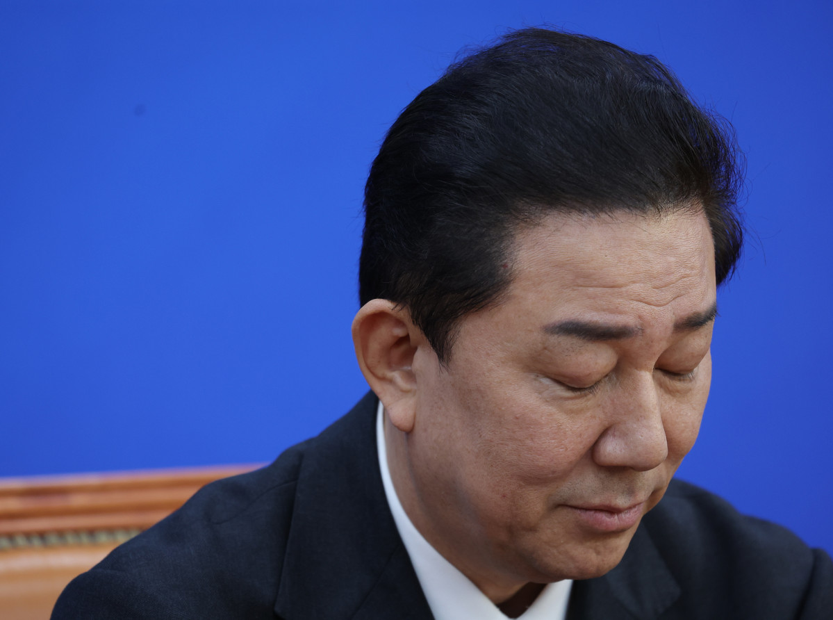 ▲김병기 더불어민주당 원내대표가 30일 국회에서 열린 민주당 원내대책회의에서 사퇴의사를 밝히고 있다. (연합뉴스)