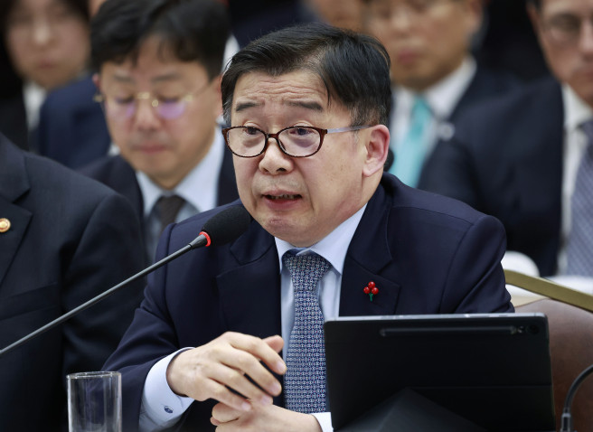 ▲유철환 국민권익위원장.(연합뉴스)