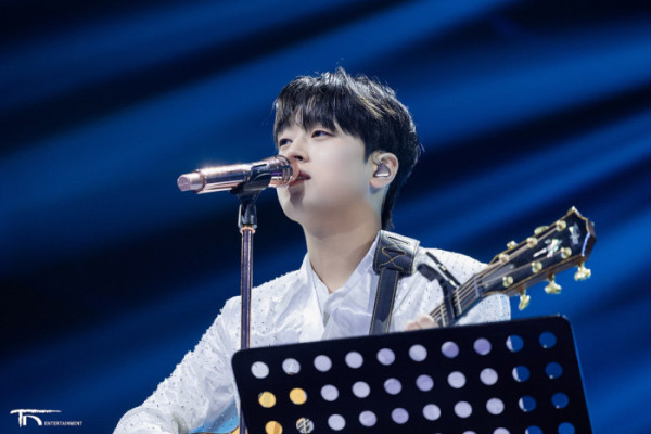 ▲이찬원 '2025 KGMA' 비하인드 사진(사진제공=티엔엔터테인먼트)