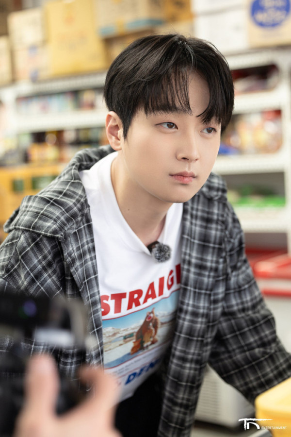 ▲이찬원 괴산 여행 비하인드컷(사진제공=티엔엔터테인먼트)