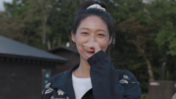 ▲김설현 (사진제공=tvN ‘바다 건너 바퀴 달린 집 : 북해도 편’)