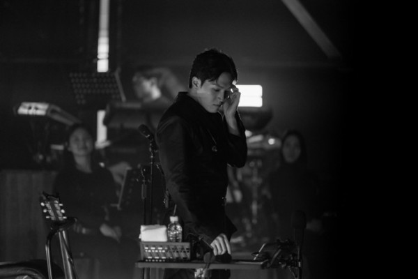 ▲김필 콘서트(사진 = 웨이크원 제공)