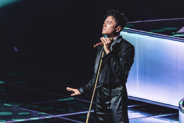 ▲박진영 연말 콘서트 'HAPPY HOUR'(사진제공=JYP엔터테인먼트)