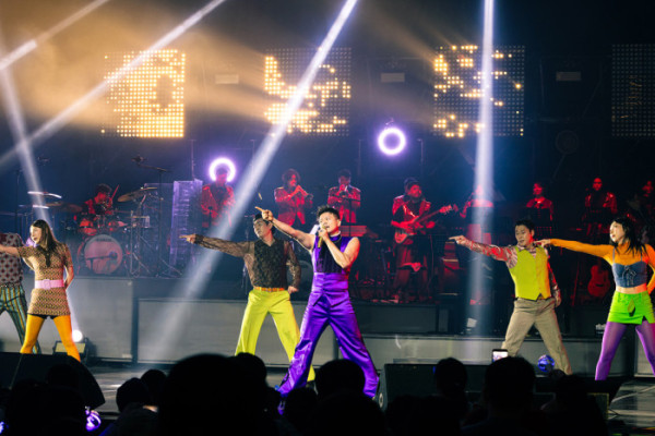 ▲박진영 연말 콘서트 'HAPPY HOUR'(사진제공=JYP엔터테인먼트)