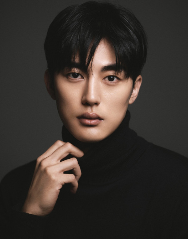 ▲최원석(사진=YY엔터테인먼트 제공)