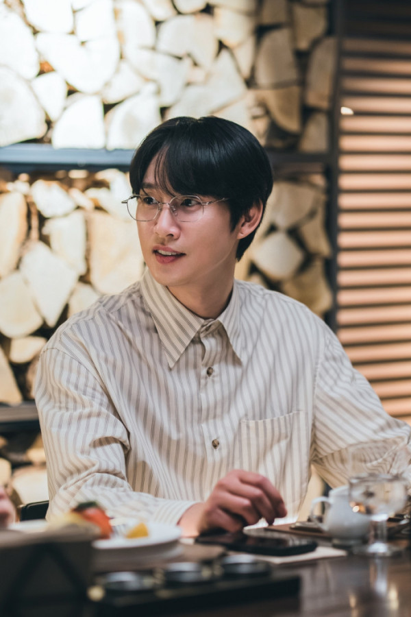 ▲‘미혼남녀의 효율적 만남’(사진제공=SLL)