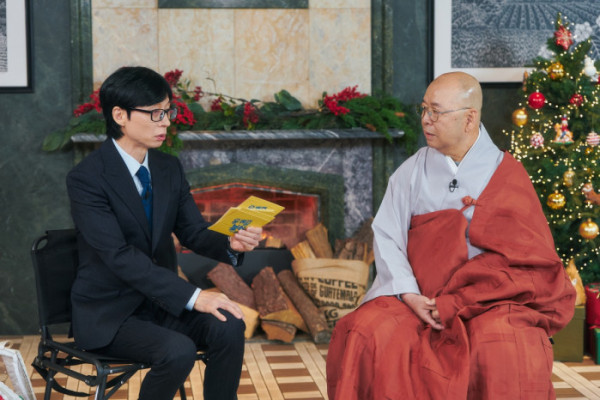 ▲도륜스님(오른쪽)(사진제공=tvN)