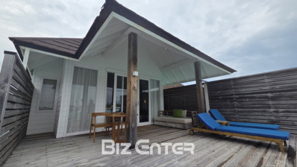 ▲몰디브 올후벨리 리조트 그랜드워터빌라(사진=문연배 기자)