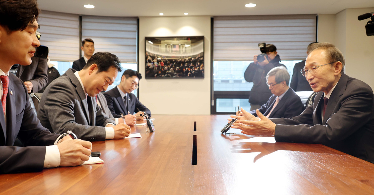 ▲장동혁 국민의힘 대표가 2일 서울 서초구 청계재단을 찾아 이명박 전 대통령을 예방하고 있다. 국회사진기자단