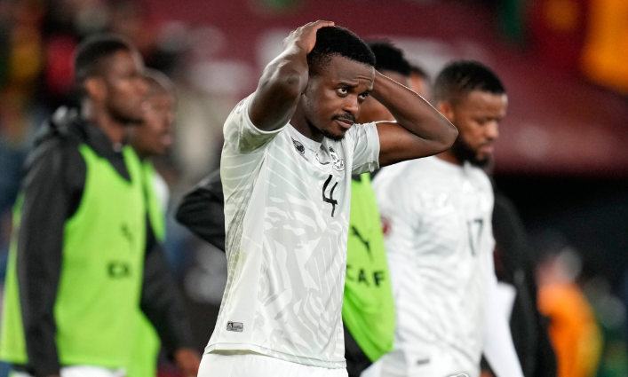 ▲네이션스컵 16강 탈락을 아쉬워하는 남아공 선수들 (AP=연합뉴스)