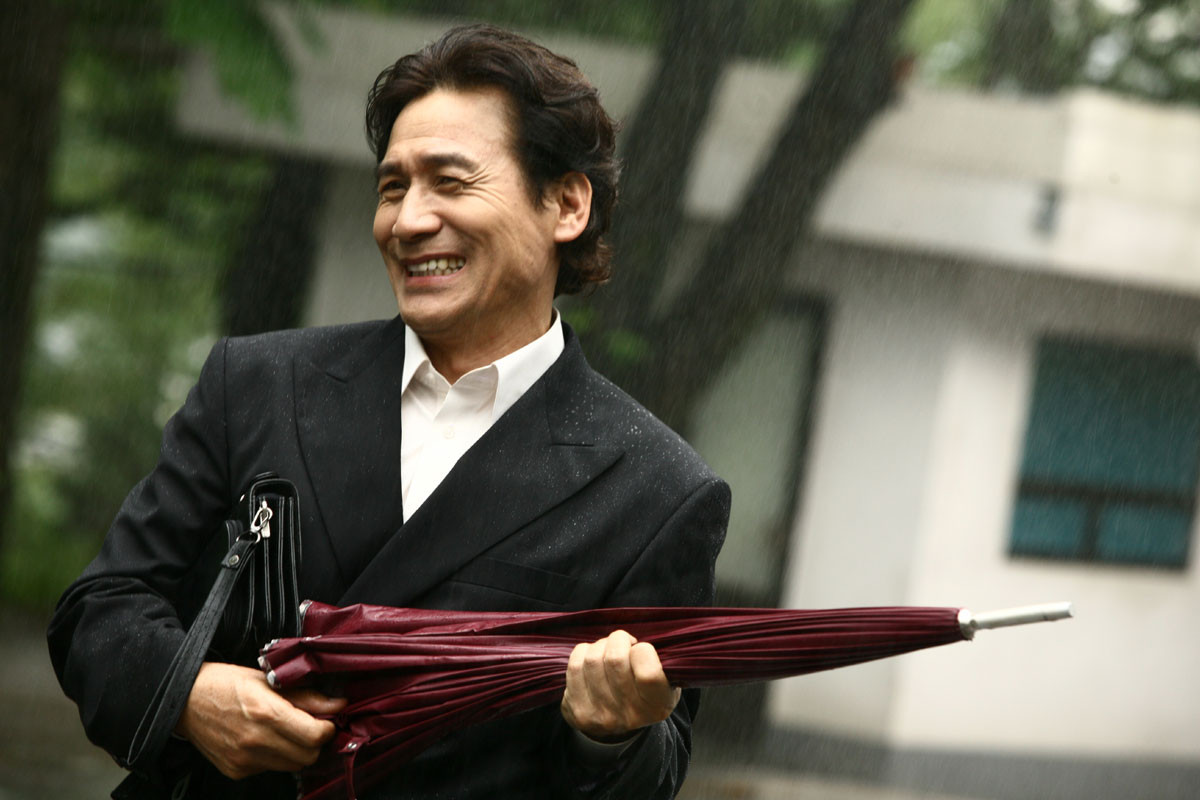 ▲영화 '라디오 스타'에 출연한 안성기의 모습. (네이버영화)