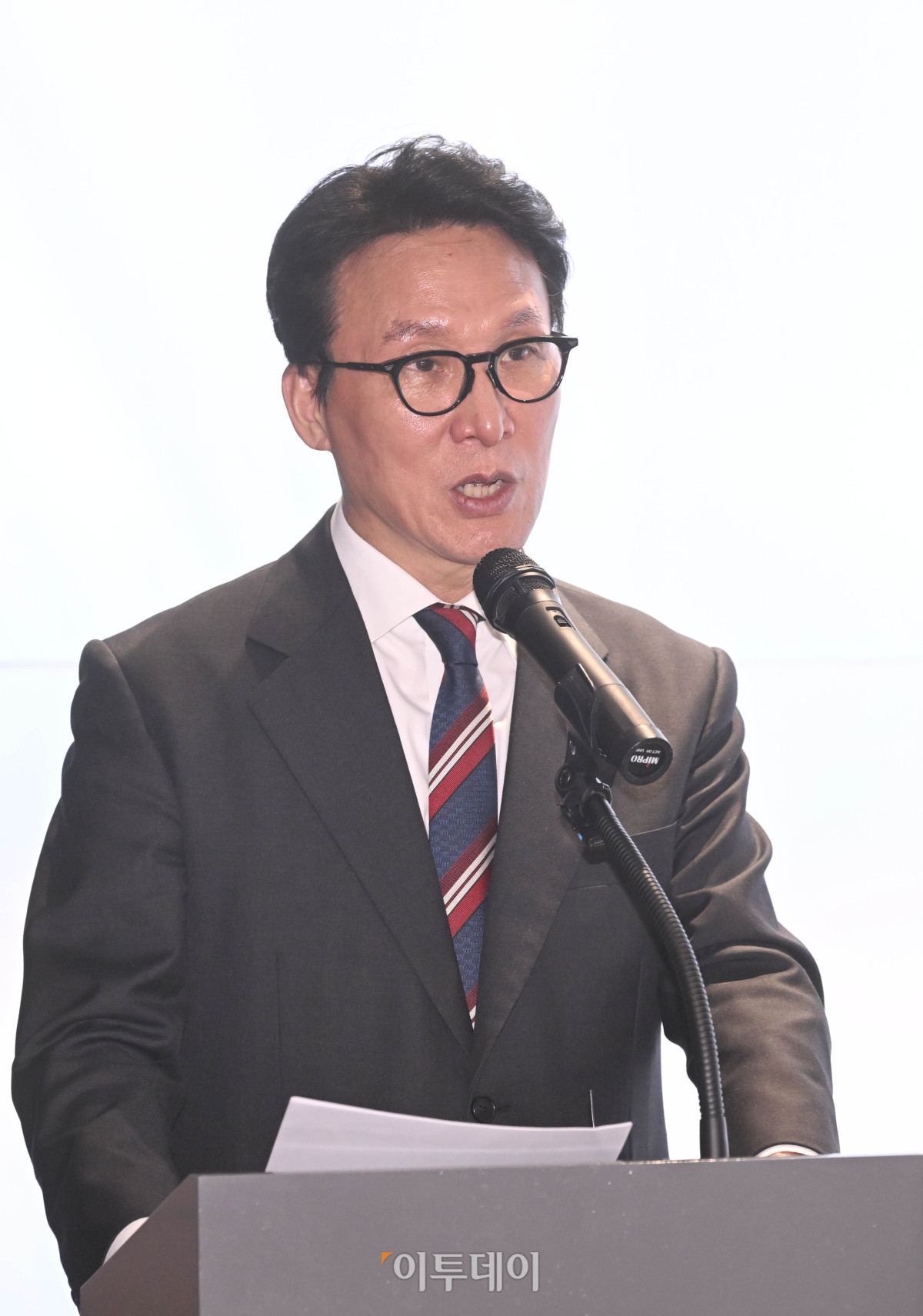 ▲김민석 국무총리가 5일 서울 중구 한화오션 서울사무소에서 열린 한화오션 원·하청 상생협력 선포식에서 인사말을 하고 있다. 조현호 기자 hyunho@