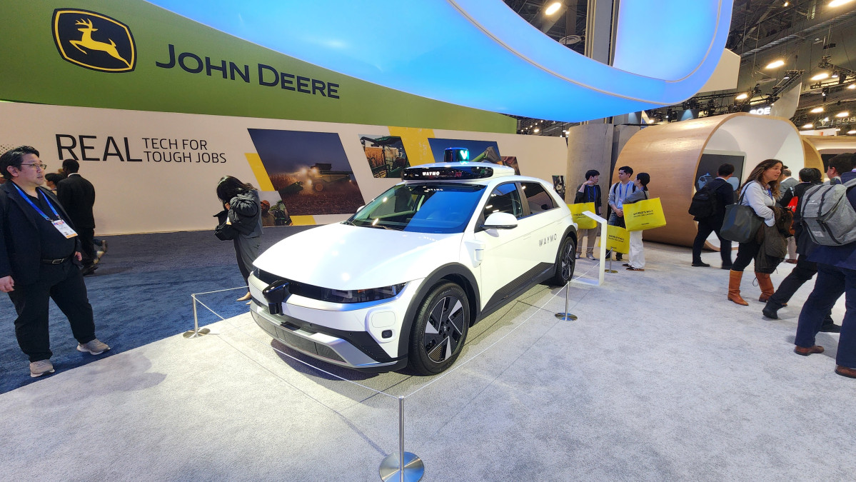 ▲구글 웨이모 부스에 전시된 현대차 아이오닉 5. 김채빈 기자 @chaebi