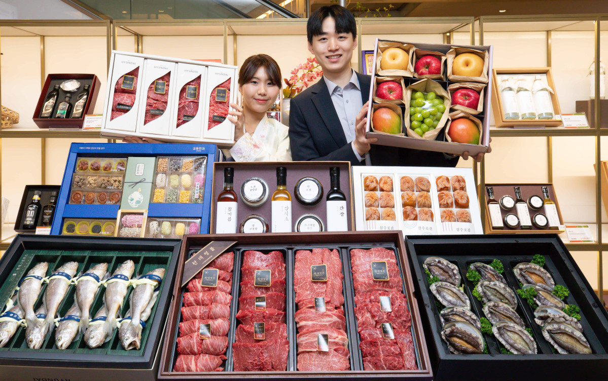 ▲현대백화점은 9일부터 29일까지 21일간 '2026년 설 선물세트 예약판매'를 진행한다. (사진제공=현대백화점)