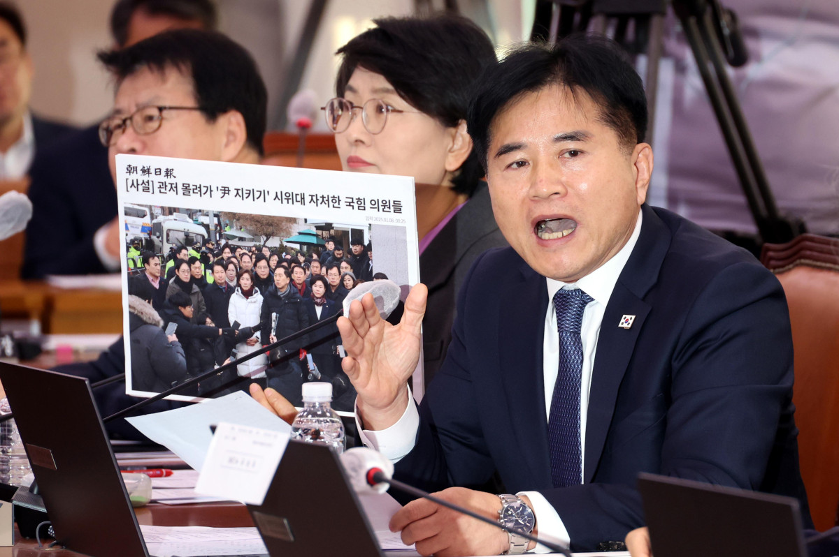 ▲ 이병진 더불어민주당 의원이 지난해 1월 9일 서울 여의도 국회에서 열린 농림축산식품해양수산위원회 전체회의에서 발언을 하고 있다. (뉴시스)