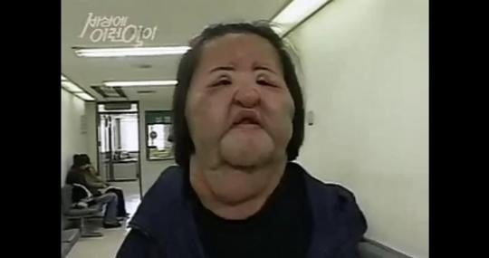 ▲SBS 꼬리에 꼬리는 무는 그날 이야기, '선풍기 아줌마' 한혜경 씨 조명, '꼬꼬무' 선풍기 아줌마, 2004년 세상에 이런일이 첫 방송 당시 모습 (출처=SBS 순간포착 세상에 이런일이 캡처)