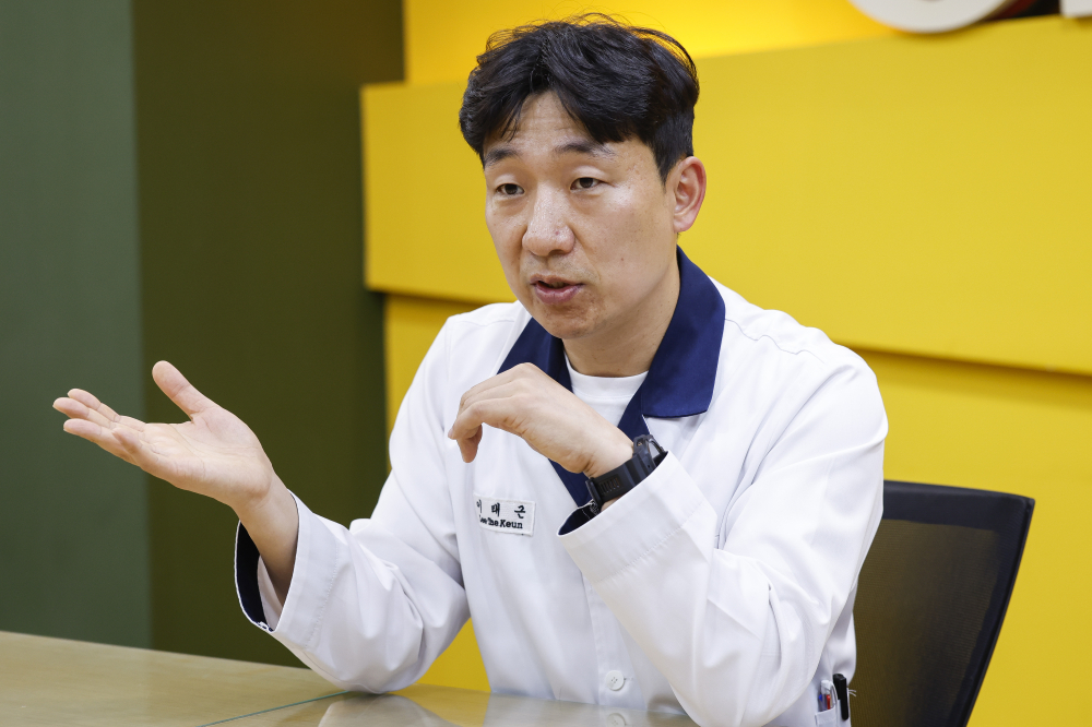 ▲이태근 오리온 글로벌연구소 선임연구원이 12일 서울 용산구 오리온 본사에서 이투데이와 인터뷰를 하고 있다. (조현호 기자 hyunho@)