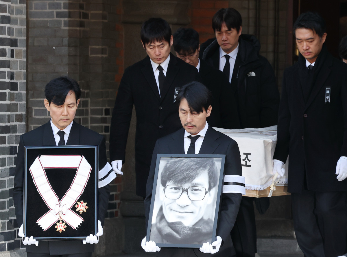 ‘한국 영화의 얼굴’ 안성기 오늘 영면⋯“찬란한 색으로 빛났던 배우”